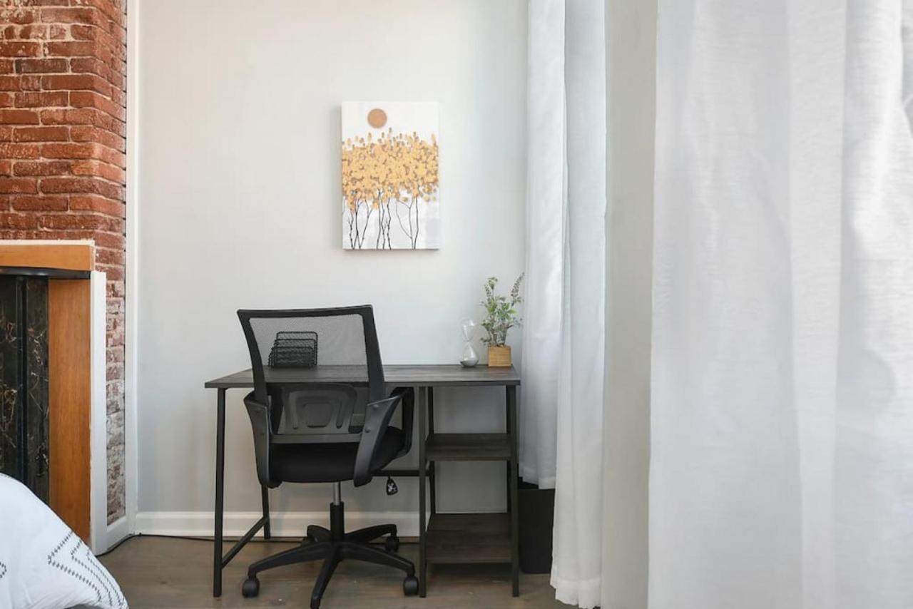 The Full - Great For Groups, 3 Separate Apts., Free Parking *